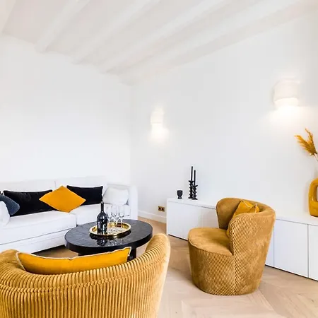 Bloom Keyweek Center * Biarritz