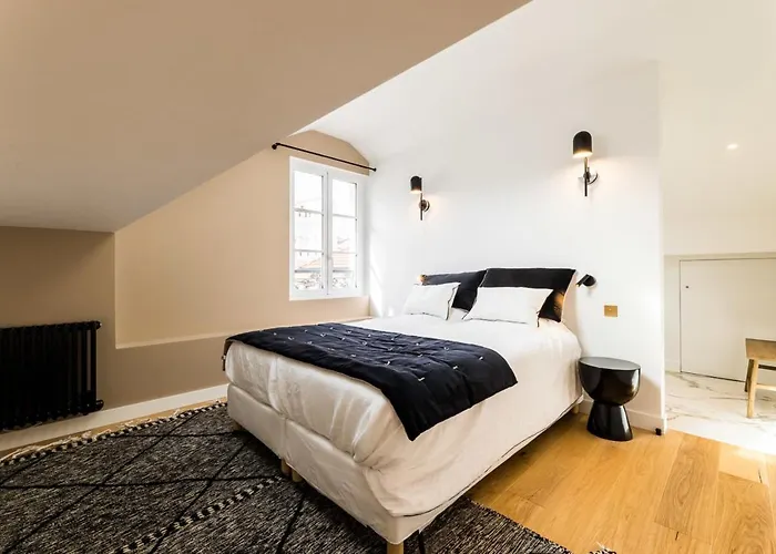 Bloom Keyweek Center 아파트 비아히쯔